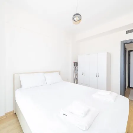Lovely Flat With Central Location In Kepez Apartment *